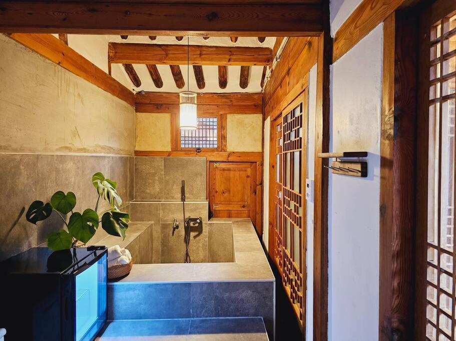 Apartment Yeonandang Hanok *